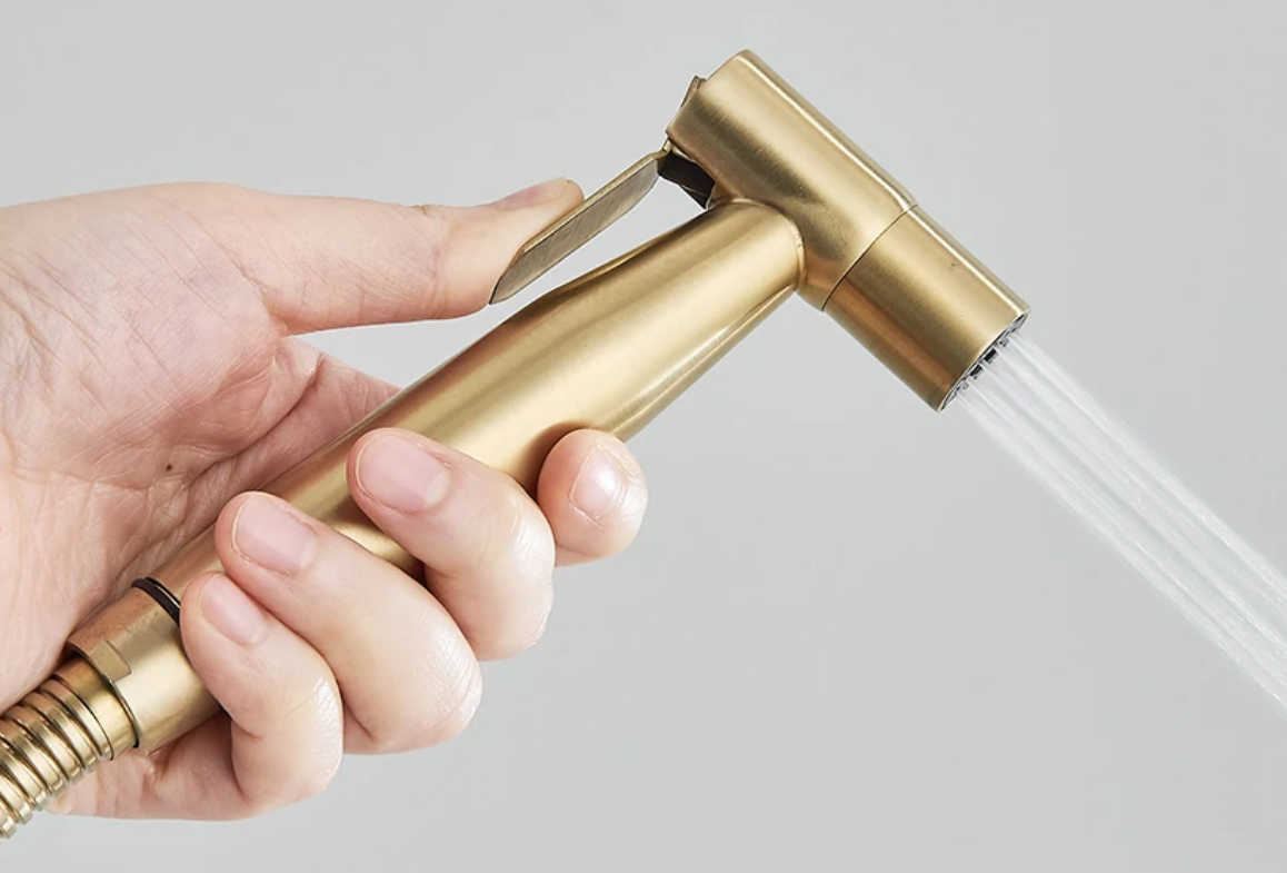 SaniSupreme ProLine Bidet handdouche komplete set geborsteld goud koud water